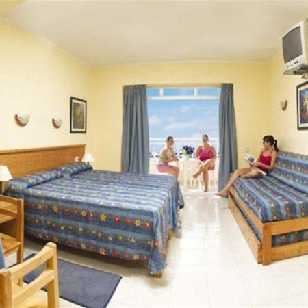 Aparthotel Catalina Sant Antoni de Portmany Exterior foto